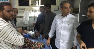 محافظ سوهاج يوجه بتوفير الرعاية الطبية لطفل بعد شكواه
