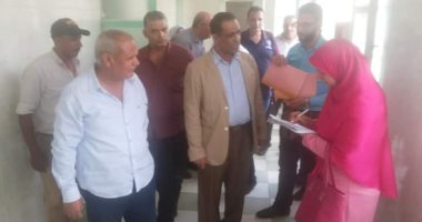 وكيل صحة دمياط يحيل المتغيبين بمستشفى فارسكور للتحقيق