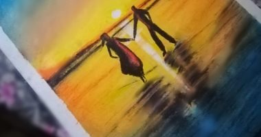 محمد يشارك بموهبته فى الرسم ويحلم بمعرض خاص