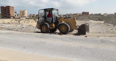 استكمال أعمال رفع المخلفات من أحياء مدينة العريش