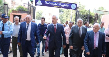 رئيس جامعة المنوفية يعقد الاجتماع الخامس للجنة العليا لإعداد إستراتيجية للجامعة 