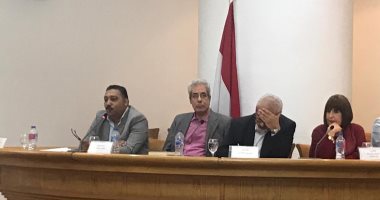 كريم عبد السلام: شربل داغر يخلص القصيدة من "الغناء" ويصنع "بيجماليون" جديدة