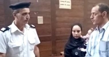 الشرطة تعيد حقيبتين بداخلهما أموال لركاب فى محطات المترو