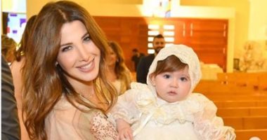 ‫‫نانسى عجرم‬ تحتفل بتعميد ابنتها الصغيرة "ليا" 