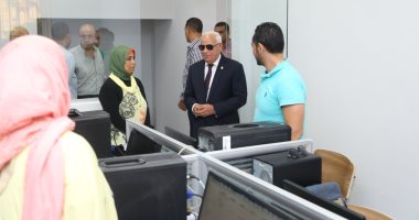 محافظ بورسعيد يتفقد مبنى الديوان العام بعد تطويره