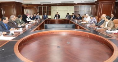 محافظ بني سويف يبحث مع رئيس هيئة تنمية الصعيد سبل الدفع بالخطة التنموية