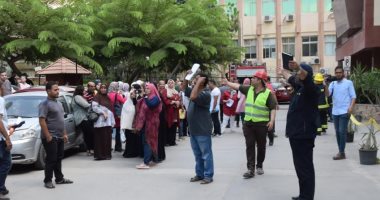  تجربة محاكاة لمكافحة الحريق والإخلاء الآمن بكلية الطب بجامعة المنصورة 
