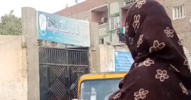 القمامة تحاصر إحدى مدارس منطقة ترسا بأبو النمرس فى الجيزة ..صور