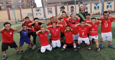 منتخب الأقزام يدعم مؤمن زكريا قبل رحلة العلاج فى ألمانيا