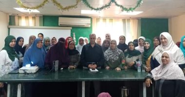 مدير تأمين الشرقية يجتمع بالزائرات الصحيات لمبادرات فيرس سى والأنيميا بالمدارس