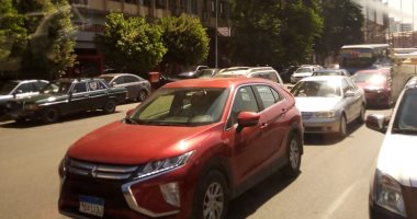 مدير المرور يتفقد الطرق السريعة لتأمين رحلات المواطنين
