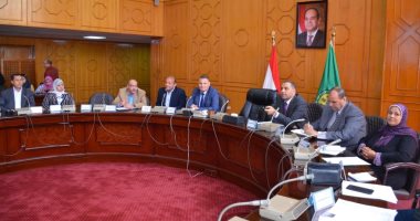 سكرتير عام الإسماعيلية يستعرض آليات ترسيم الحدود المقترحة بين محافظات القناة