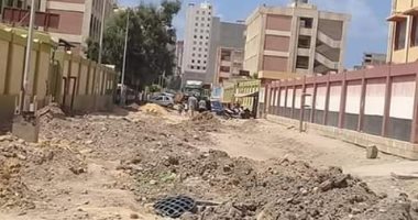 طريق المدرسة يهدد حياة الطلاب.. شكوى سكان شارع الجراج بالإسكندرية