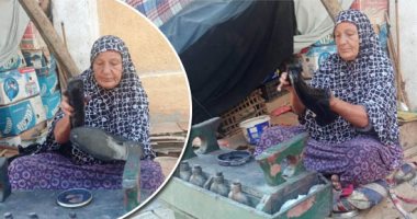 "ست بـ100 راجل".. قصة كفاح "سيدة سيد" 75 عاما فى تحدى الصعاب بالقليوبية.. تعمل فى مسح الأحذية منذ 55 سنة وتساند زوجها بعدما فقد بصره.. وتؤكد: "أحن الناس عليا وعمرى ما هسيبه بعد مرضه".. وتحلم بأداء الحج ومعاش