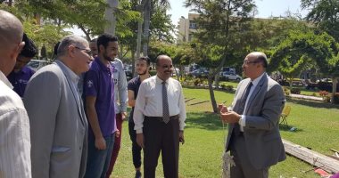 صور.. نائب رئيس جامعة المنصورة يتفقد التجهيزات النهائية للعام الدراسى الجديد