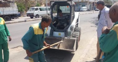 صور.. حملات نظافة ورفع مخلفات وإزالة تعديات بالبناء فى 5 محافظات
