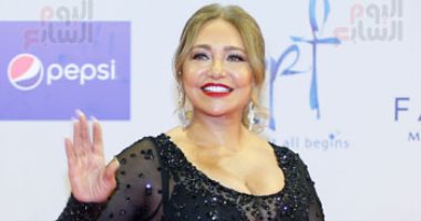 ليلي علوى تتألق فى مهرجان الجونة.. وتواجد المطرب أبو بصحبة زوجته وهى حامل