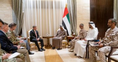 ولى عهد أبوظبى الشيخ محمد بن زايد يستقبل رايان مكارثى وزير الجيش الأمريكى