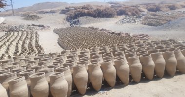 صور.. صناعة الفخار فى قنا.. المهنة التى تواجه الاندثار فى الشتاء
