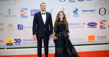 شيرى عادل تحضر افتتاح الجونة السينمائى بصحبة معز مسعود.. هل تراجعا عن الانفصال؟