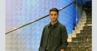 مينا مسعود ينشر صوره بالقاهرة ويعلق: "أجمل مدن العالم"