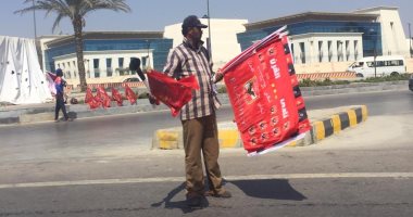 انتشار أعلام الأهلى والزمالك والجماهير على الطرق المؤدية لبرج العرب..صور