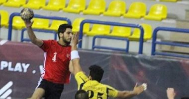 قبل قمة السوبر.. الزمالك يخطف نجم الأهلى فى كرة اليد