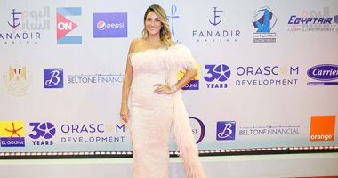 فى مهرجان الجونة.. تعلمى الأناقة من فساتين نجمات المهرجان "صور"