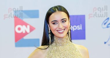 تامر كروان وفايا يونان ضيفا ON Set .. غدا