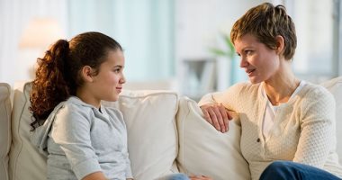 طمنيه واتكلمى معاه.. نصائح للتعامل مع الطفل إذا تعرض للضرب فى المدرسة