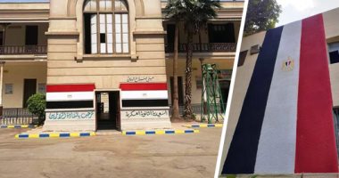 طوارئ بـ"القاهرة والجيزة" لاستقبال طلاب الثانوى والإعدادى.. تشديدات على تسليم الكتب المدرسية دون التقيد بدفع المصروفات.. وماكينات وحساب بنكى لتحصيل المصاريف ومنع التعامل النقدى.. وأعلام مصر تزين المدارس