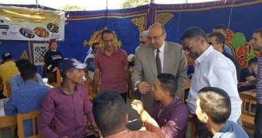 نائب رئيس جامعة المنصورة يتفقد مقرات الأنشطة الطلابية بالحرم الجامعي