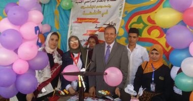 صور.. عميد حقوق المنصورة يلتقى الطلاب الجدد ويتحدث عن الطرق المثلى للمحاضرات