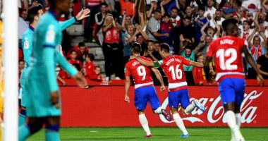 غرناطة يتفوق على ريال مدريد وبرشلونة في الدوري الإسباني