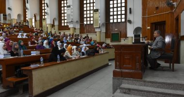 صور.. انتظام الدراسة بكليات جامعة القاهرة من اليوم الأول