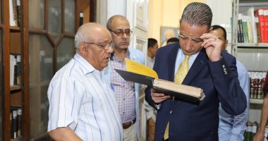 محافظ سوهاج : خطوات جادة لتطوير مكتبة "رفاعة الطهطاوى" التراثية