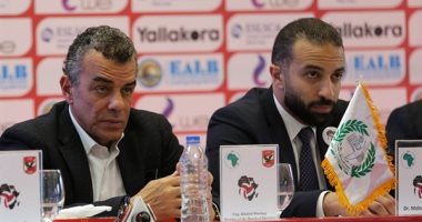 مرتجي وسراج الدين يصلان إسبانيا لتمثيل الأهلي فى مؤتمر صناعة كرة القدم