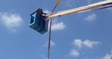 صور.. رفع كفاءة الإنارة بالشوارع الرئيسية فى 3 أحياء بالإسكندرية