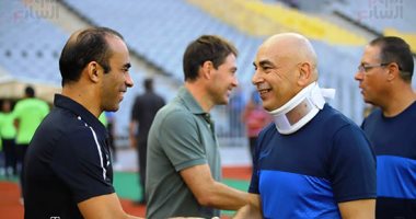 حسام حسن يقود سموحة أمام الأهلى برقبة صناعية ودقيقة حداد على فقيد الزمالك 