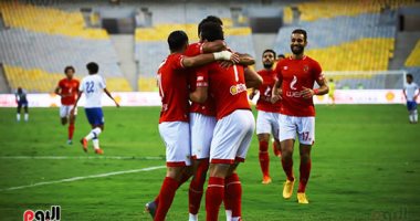 60 دقيقة.. الأهلي يحافظ على هدف التقدم أمام سموحة..فيديو