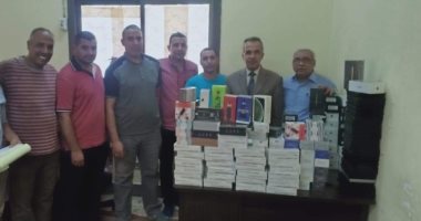 جمارك سفاجا تحبط محاولات تهريب هواتف محمولة وأدوية