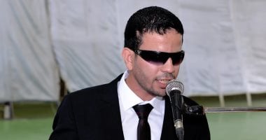 "إسماعيل" تحدى الإعاقة وحقق حلمه بالتعيين معيدا بآداب المنصورة.. وينصح ذوى الاحتياجات الخاصة بالعزيمة والتوكل على الله ومواجهة نظرة المجتمع بشجاعة.. ويؤكد: تسهيلات جامعة المنصورة ودعمها المستمر ساعدنى