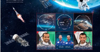 احتفالا بأول مهمة للإمارات بالفضاء البريد يصدر طابعا تذكاريا
