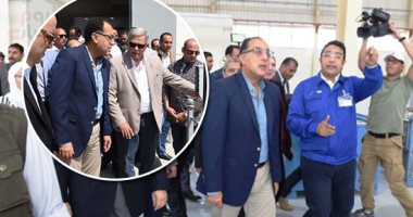 رئيس الوزراء يسلم عقود وحدات الإسكان الاجتماعى ببنى سويف الجديدة.. ويوجه ‫بإعداد دراسة لإنشاء مدرسة فنية لمياه الشرب بكل محافظة.. مصطفى مدبولى من مصنع لإنتاج البنطلون الجينز: "اللى شفته النهاردة حاجة تفرح"