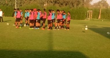 سوبر كورة يكشف سر ارتباك منتخب الشباب فى مران اليوم