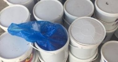 صور.. ضبط مخللات بميناء الإسكندرية مهربة من 628 ألف جنيه جمارك