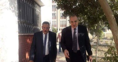 مدير تعليم القاهرة يشدد على الاستفادة القصوى من الوسائل التكنولوجية الجديدة