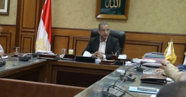 محافظ سوهاج يبحث استغلال الغابات الشجرية والمساحات المملوكة لشركة المياه
