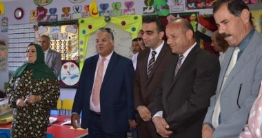صور.. نائب محافظ الإسماعيلية يتابع انتظام العملية التعليمية بمدارس القرى