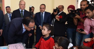 صور.. رئيس الوزراء يتفقد مدرسة المحروسة 1 للتعليم الأساسى 